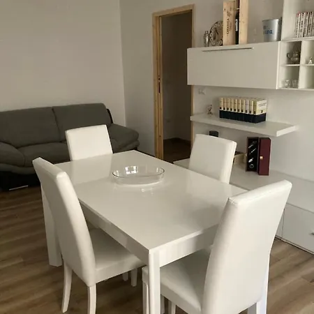 Front Streat 5 Sassari